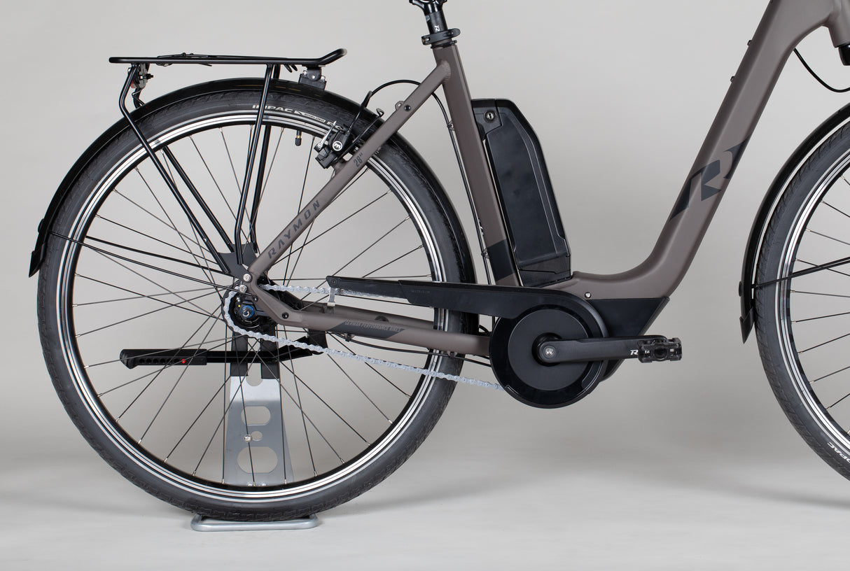 R RAYMON CityRay E 2.0 - käytetty sähköpyörä 176-187 cm ajajalle