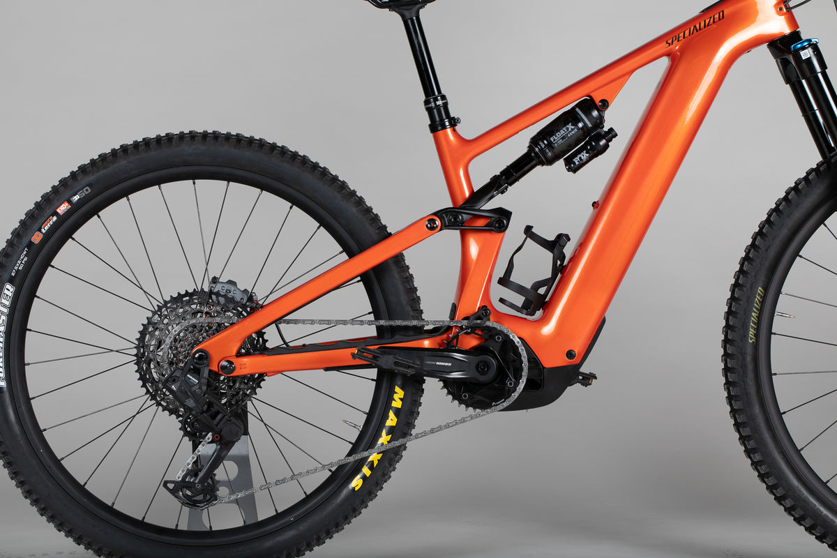 Specialized Turbo Levo 4 Comp - käytetty sähköpyörä 157-173 cm ajajalle