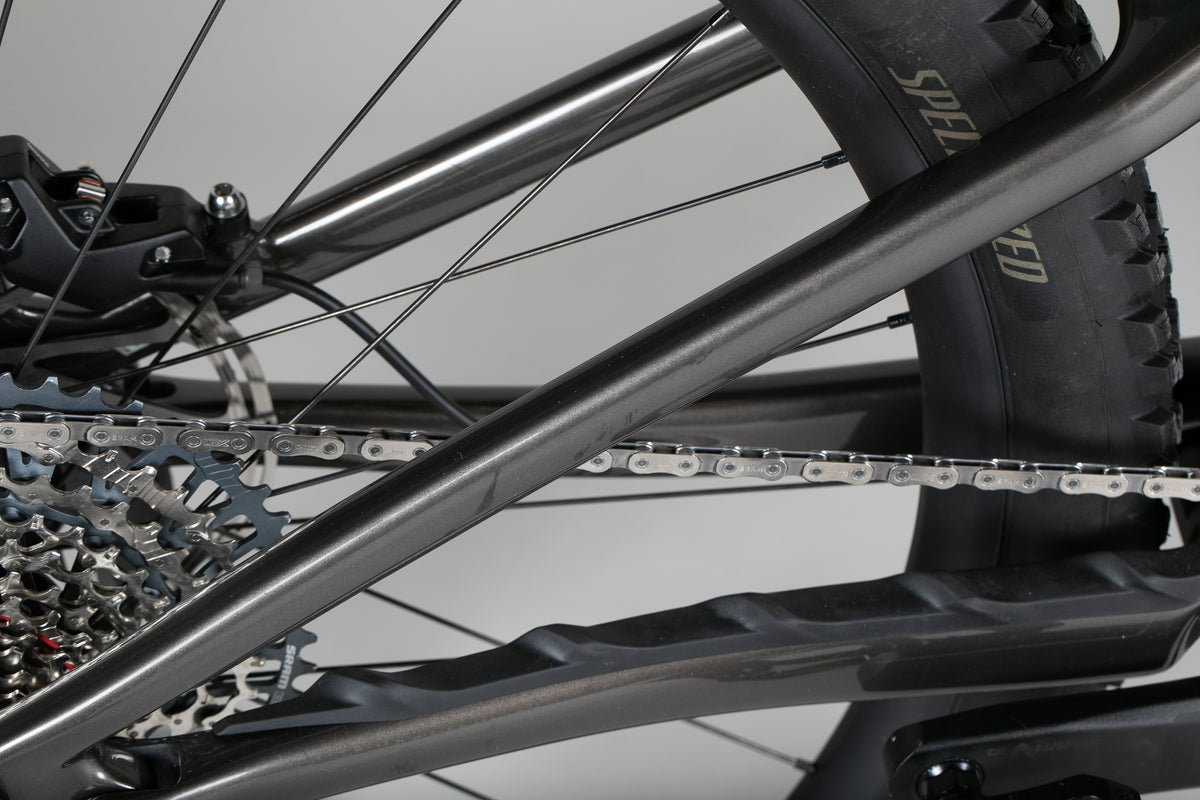 Specialized Turbo Levo R Comp - käytetty sähköpyörä 178-193 cm ajajalle