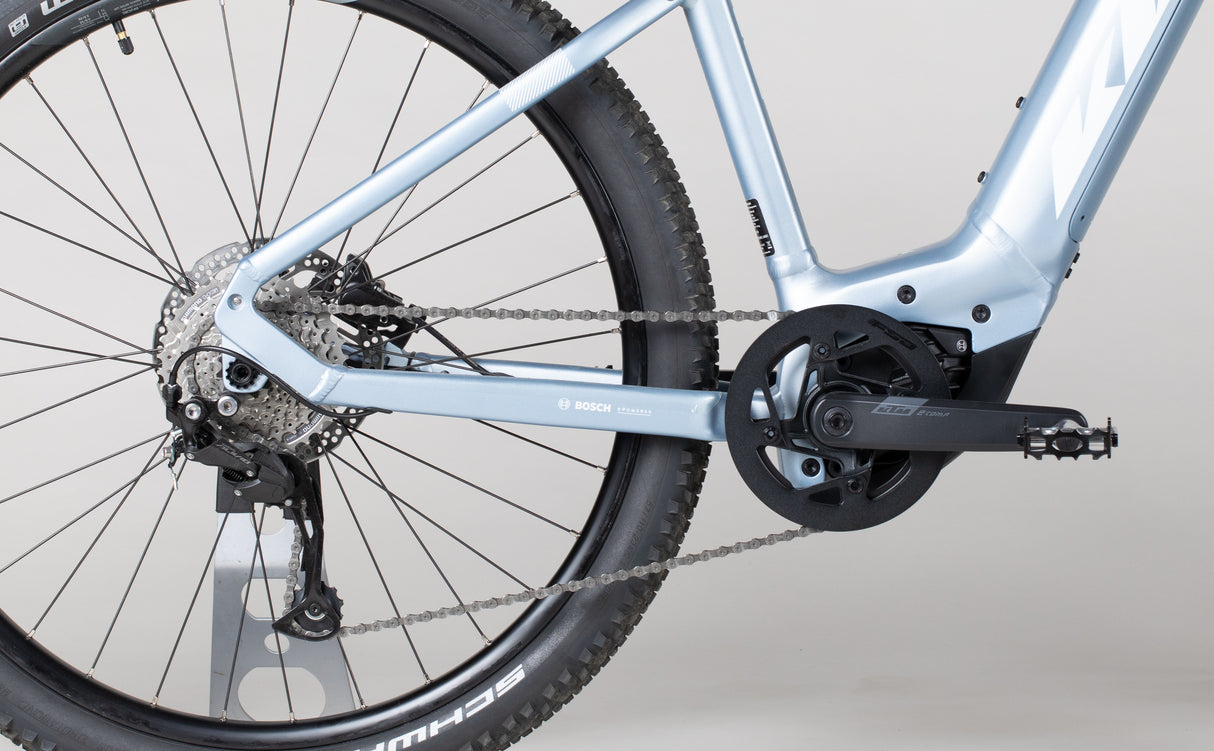 KTM Macina Race 572 Glorious - käytetty sähköpyörä 158–170 cm ajajalle