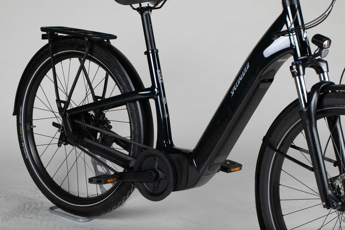 Specialized Turbo Como 3.0 IGH - käytetty sähköpyörä 165-178 cm ajajalle