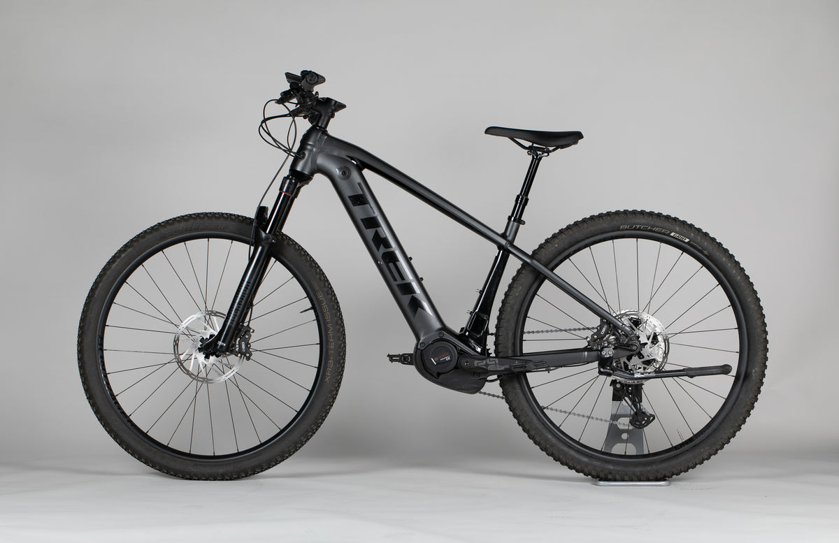 Trek Powerfly 7 Gen 4 - käytetty sähköpyörä 165-177 cm ajajalle