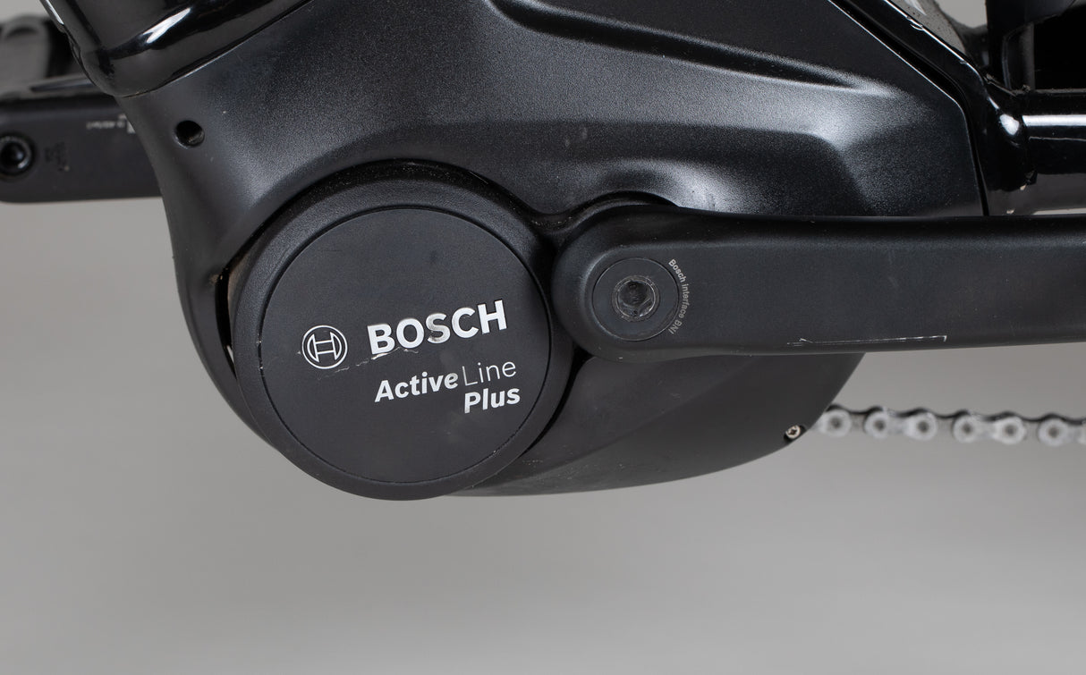 Cannondale Adventure Neo 3 EQ - käytetty sähköpyörä 150–170 cm ajajalle