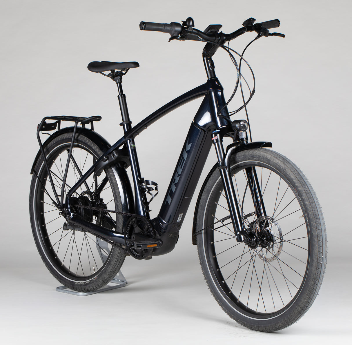 Trek Allant 9 - käytetty sähköpyörä 174–187 cm ajajalle