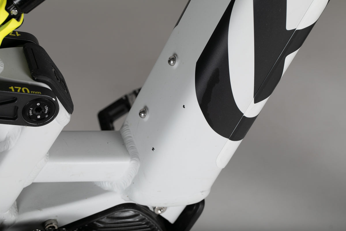 Husqvarna Hard Cross Hc1 - käytetty sähköpyörä 158-171 cm ajajalle
