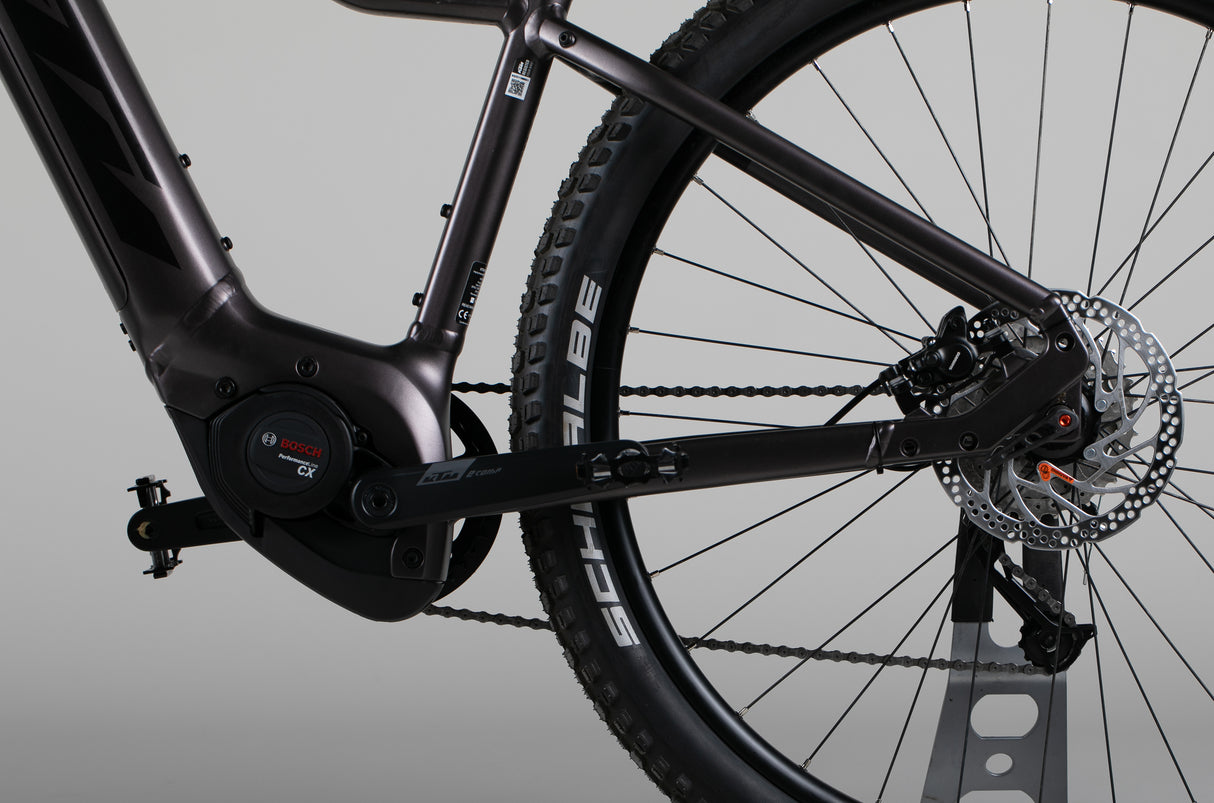 KTM Macina Race 592 - käytetty sähköpyörä 165-177 cm ajajalle