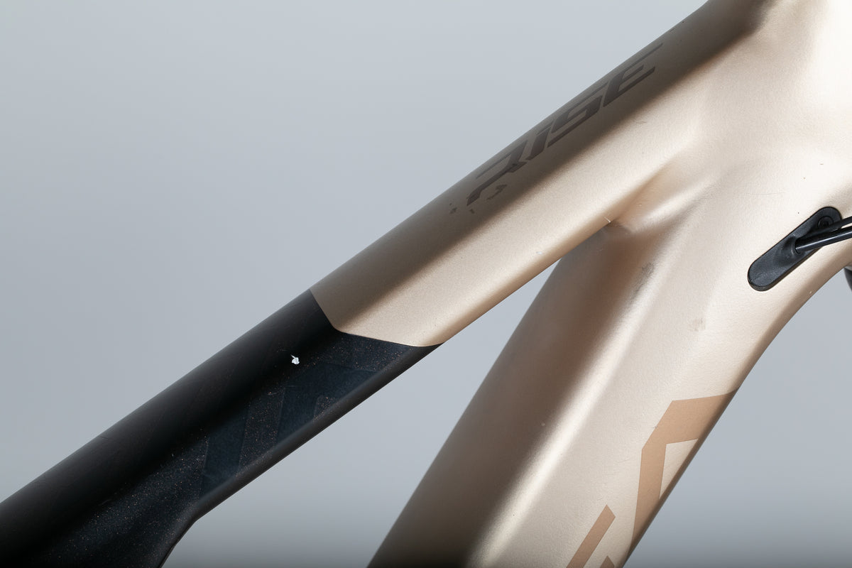 Orbea Rise H30 - käytetty sähköpyörä 170-185 cm ajajalle