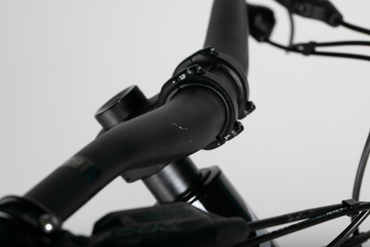 Specialized Turbo Levo Comp Alloy - käytetty sähköpyörä 165-181 cm ajajalle
