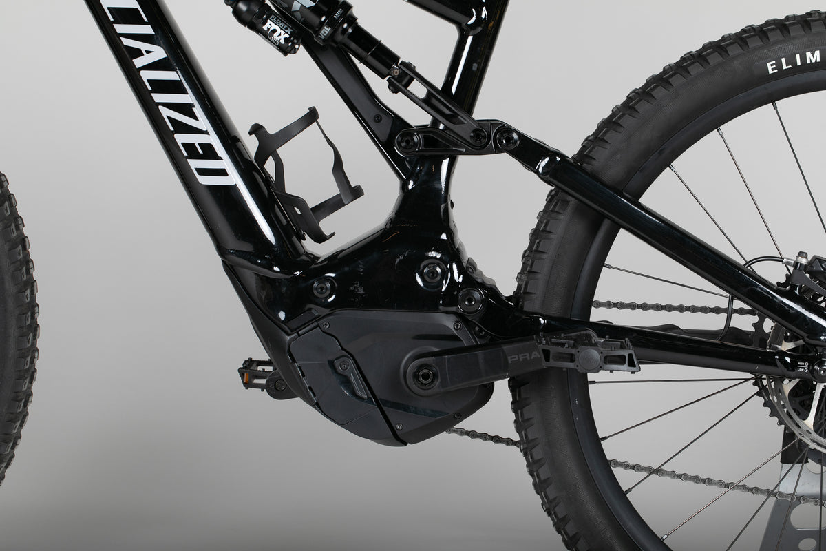 Specialized Turbo Levo Comp Alloy - käytetty sähköpyörä 165-181 cm ajajalle