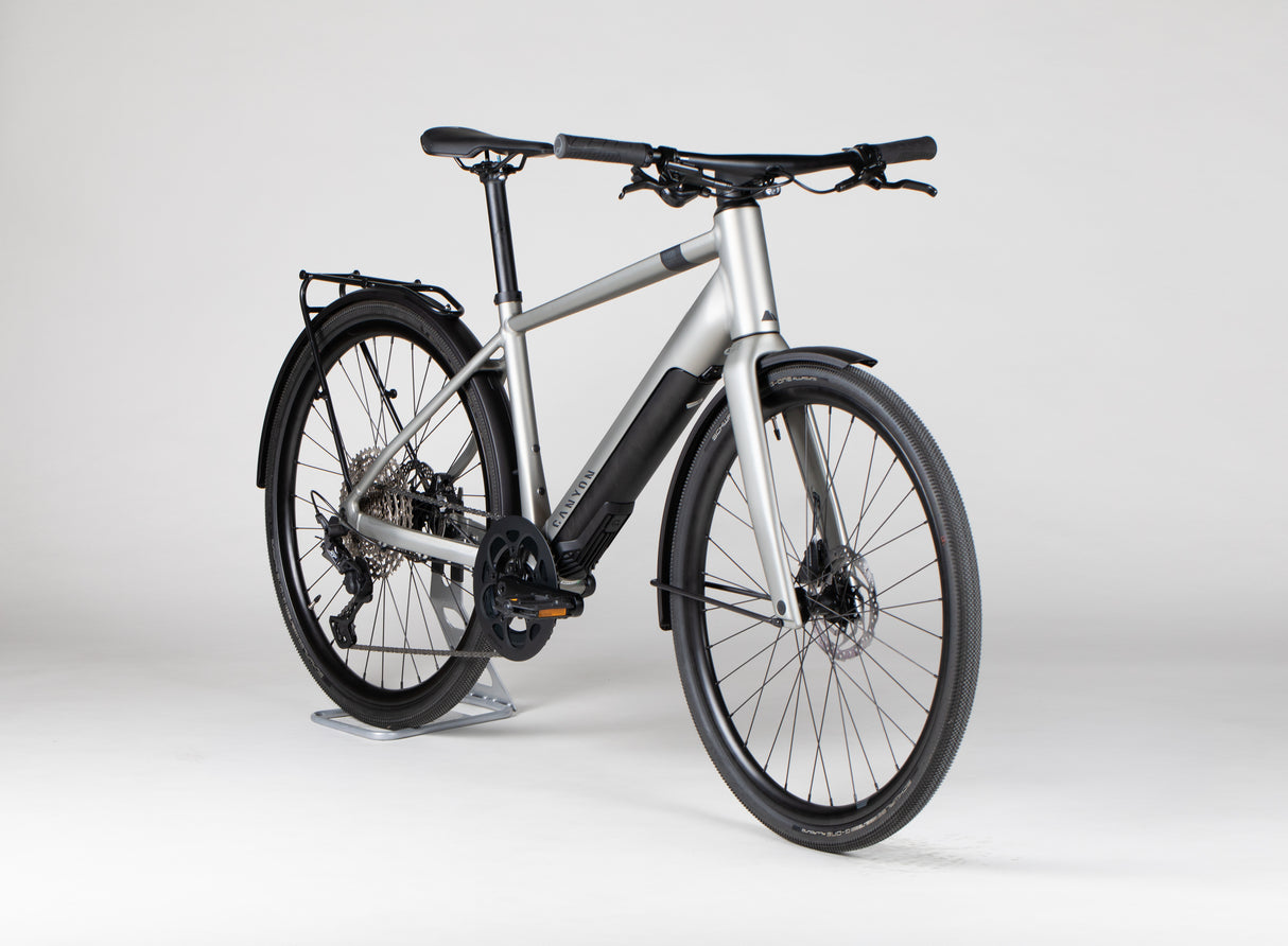 Canyon Commuter:On 7 - käytetty sähköpyörä 167-179 cm ajajalle