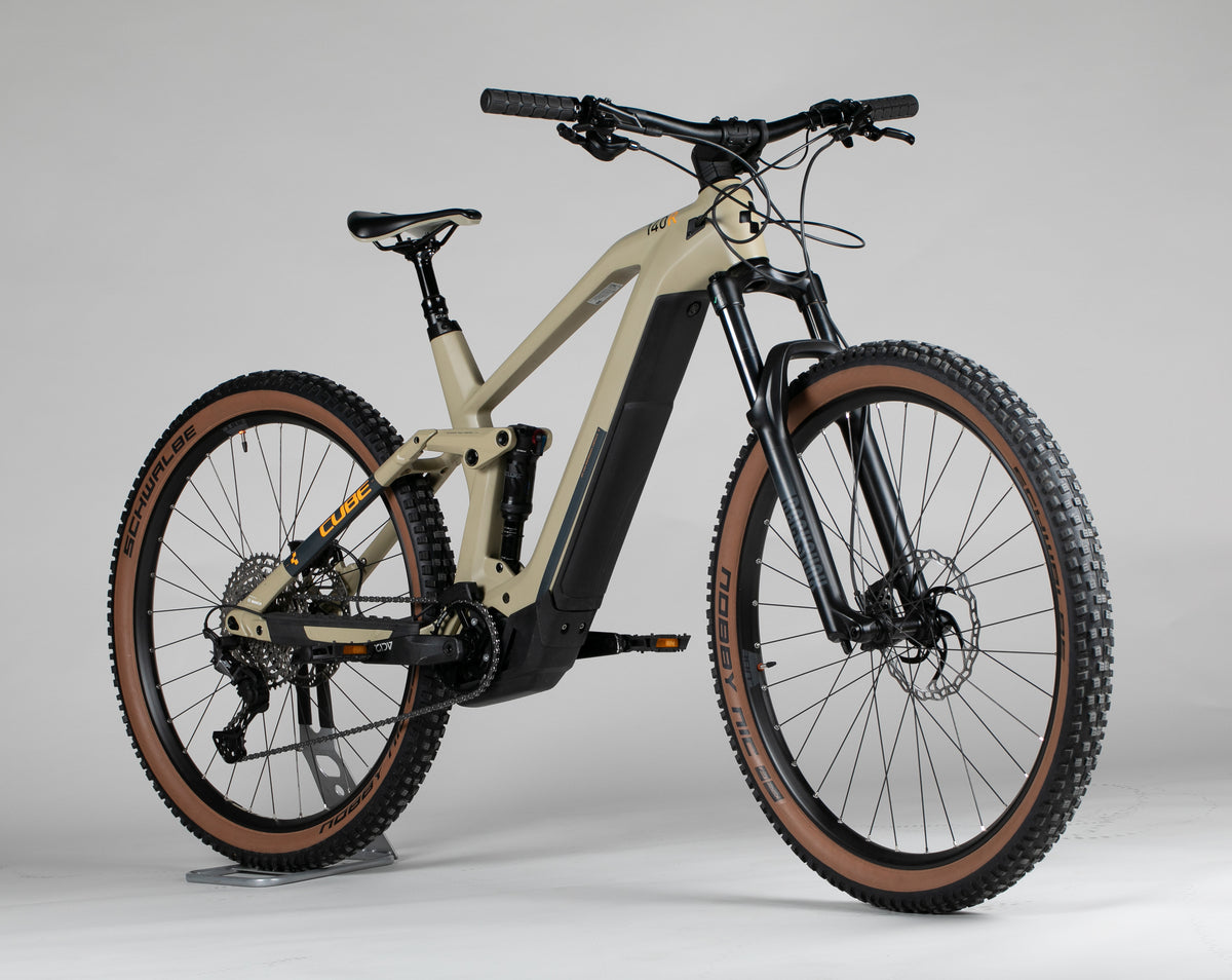 Cube STEREO HYBRID 140 HPC, RACE 625 - käytetty sähköpyörä 170-185 cm ajajalle