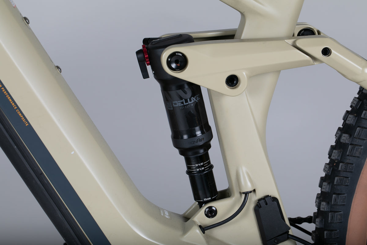Cube STEREO HYBRID 140 HPC, RACE 625 - käytetty sähköpyörä 170-185 cm ajajalle