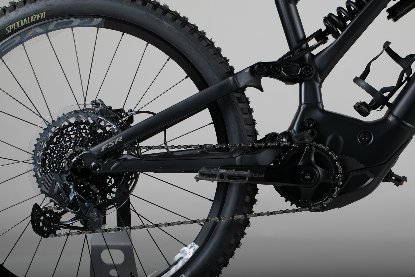 SPECIALIZED Turbo Kenevo Expert Alloy - käytetty sähköpyörä 178-191 cm ajajalle