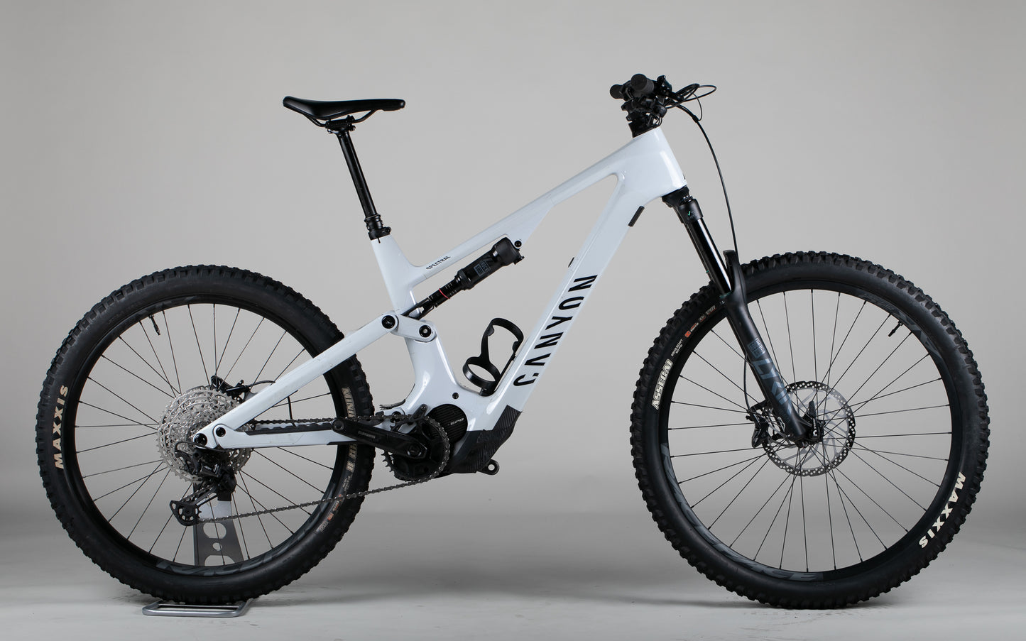 Canyon Spectral:ON CF 7 - käytetty sähköpyörä ajajalle 183-192 cm
