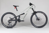 Canyon Spectral:Onfly Cf 8 - käytetty sähköpyörä 182-193 cm ajajalle
