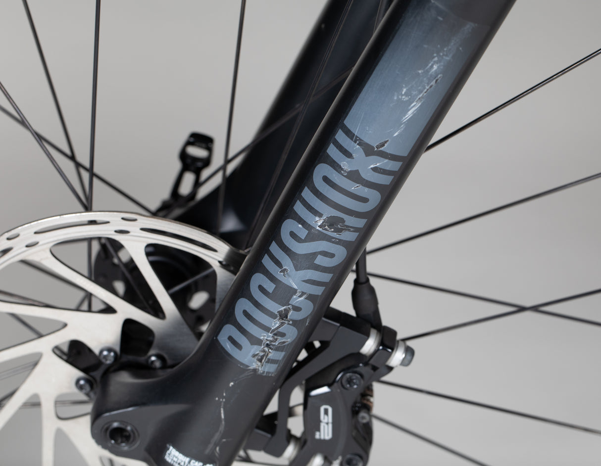 Specialized Turbo Levo - käytetty sähköpyörä 165-180 cm ajajalle