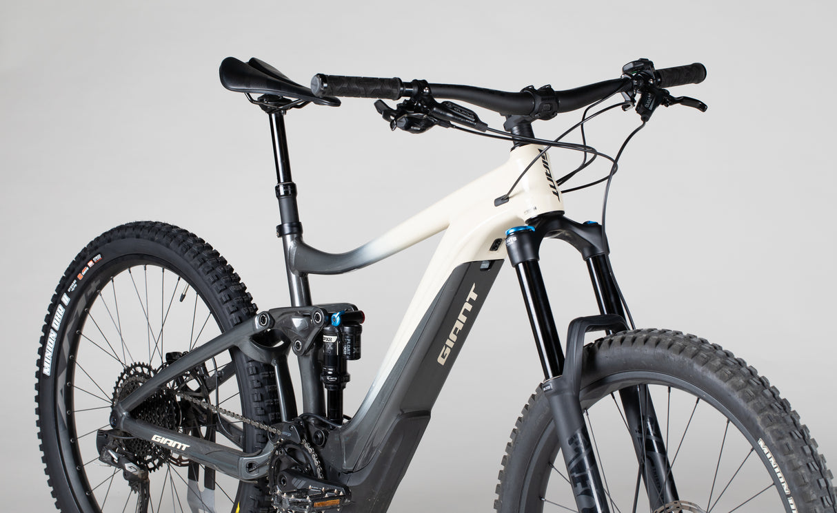 Giant Reign E 2 Pro - käytetty sähköpyörä 170-182 cm ajajalle