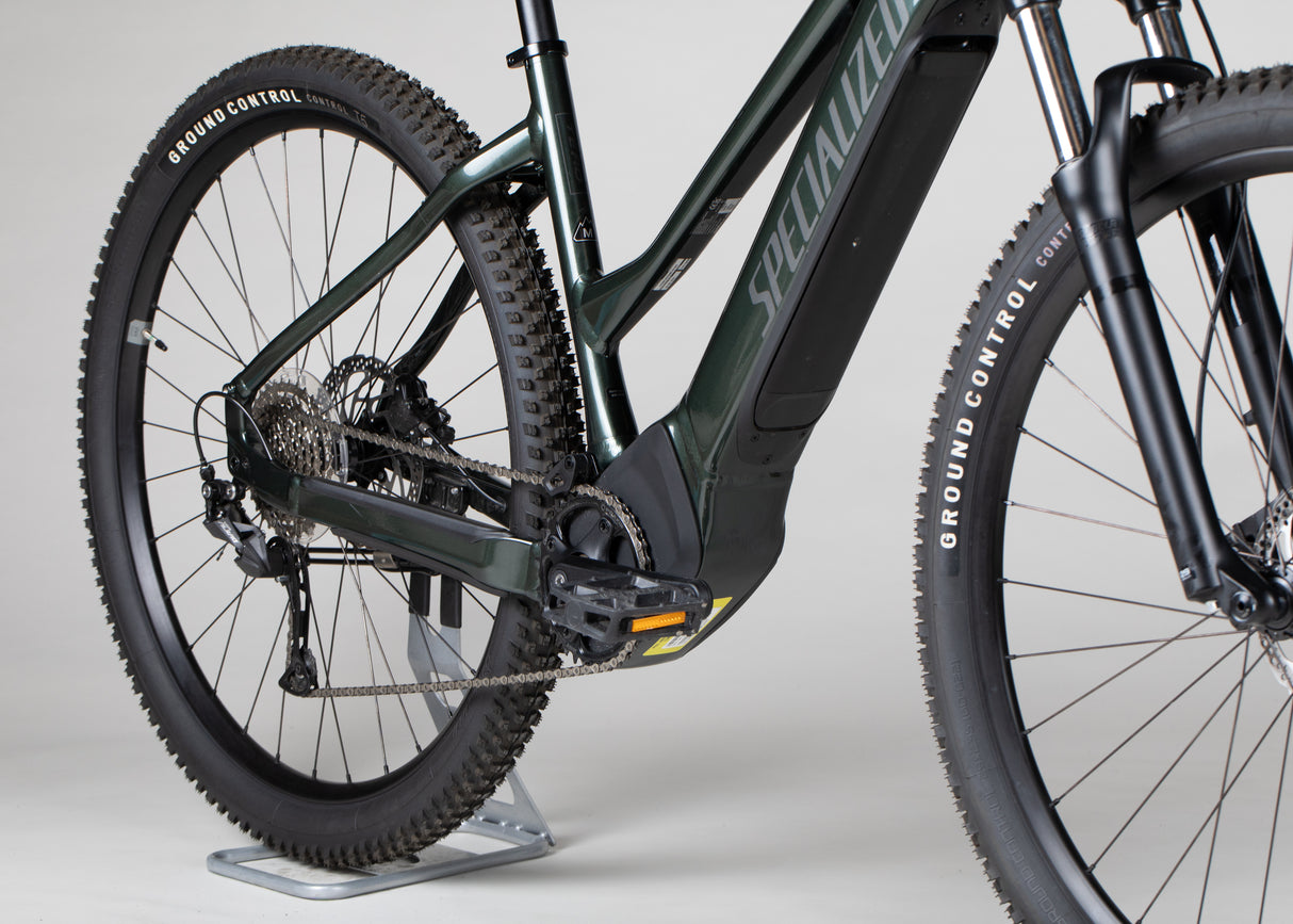 Specialized Turbo Tero 4.0 Step-Through - käytetty sähköpyörä 165-178 cm ajajalle