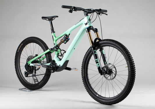 Specialized Turbo Levo SL Pro - käytetty sähköpyörä 178-193 cm ajajalle