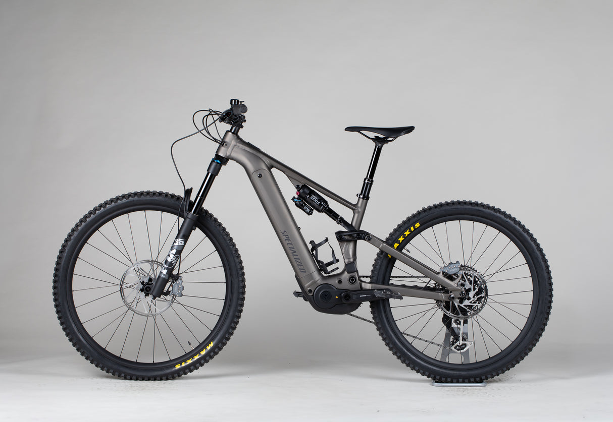 Specialized Turbo Levo 4 Comp Alloy - käytetty sähköpyörä 157-173 cm ajajalle