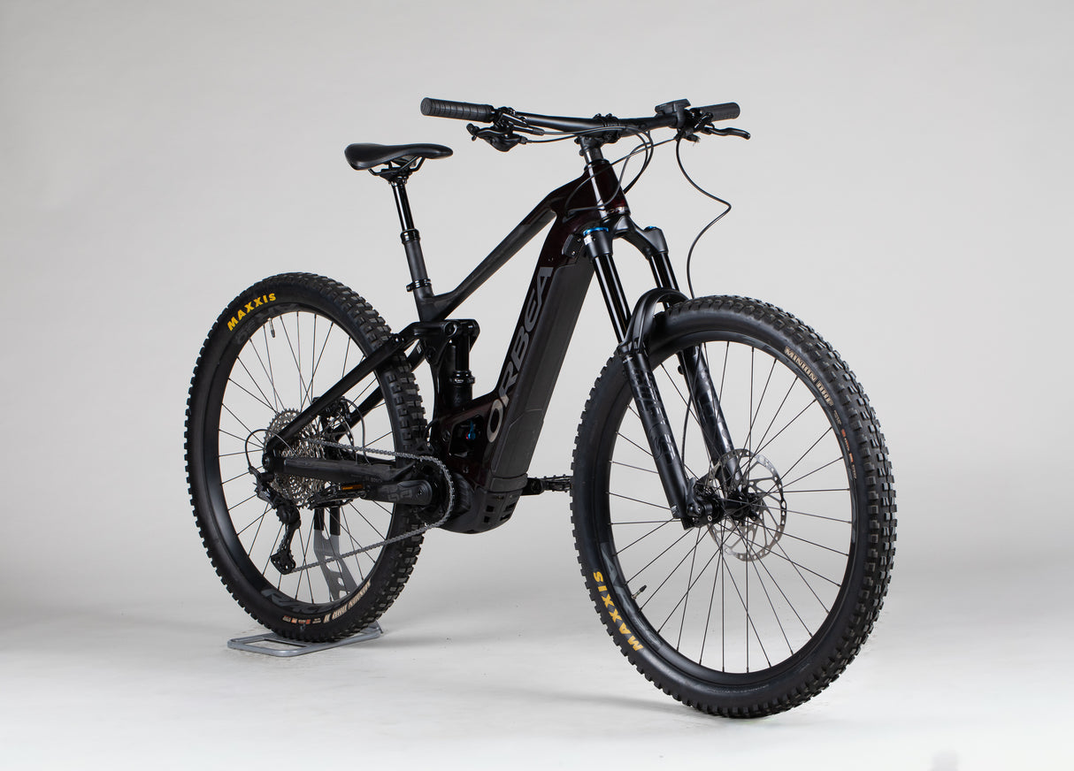 Orbea Wild FS m20 - käytetty sähköpyörä 160-175 cm ajajalle