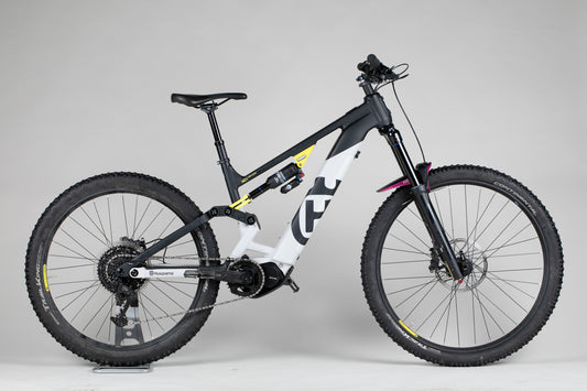 Husqvarna Hard Cross HC1 - käytetty sähköpyörä 170-178 cm ajajalle