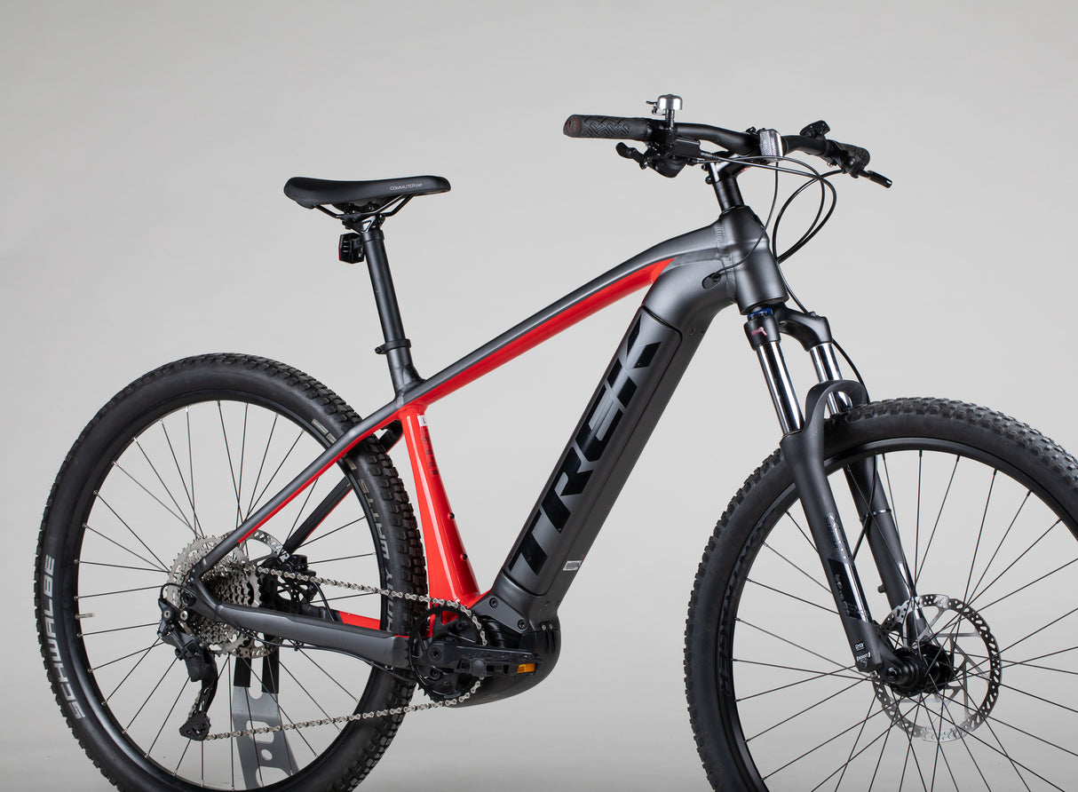 Trek Powerfly 4 625W Gen 4 - käytetty sähköpyörä 177-188 cm ajajalle