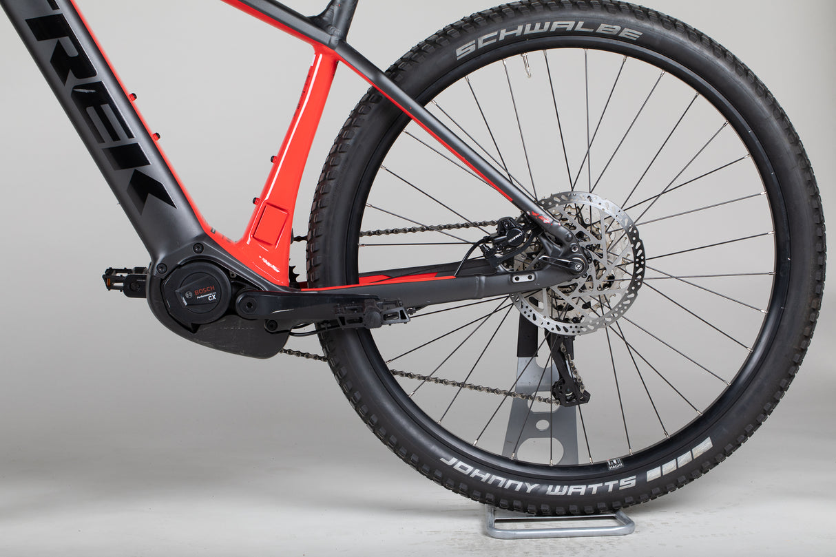 Trek Powerfly 4 625W Gen 4 - käytetty sähköpyörä 177-188 cm ajajalle