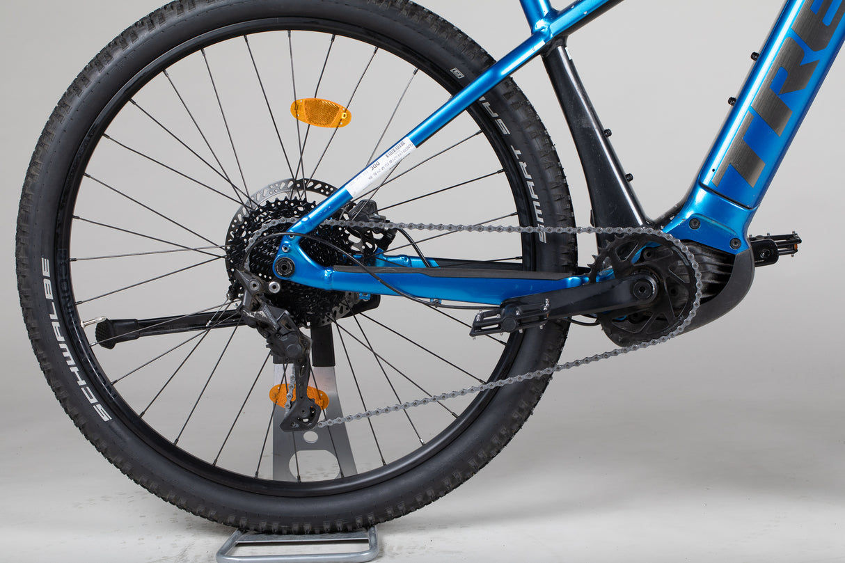 Trek Powerfly 4 - käytetty sähköpyörä 165-176 cm ajajalle