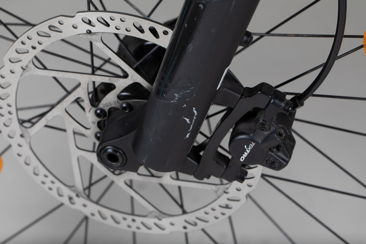 Trek Powerfly 4 - käytetty sähköpyörä 165-176 cm ajajalle