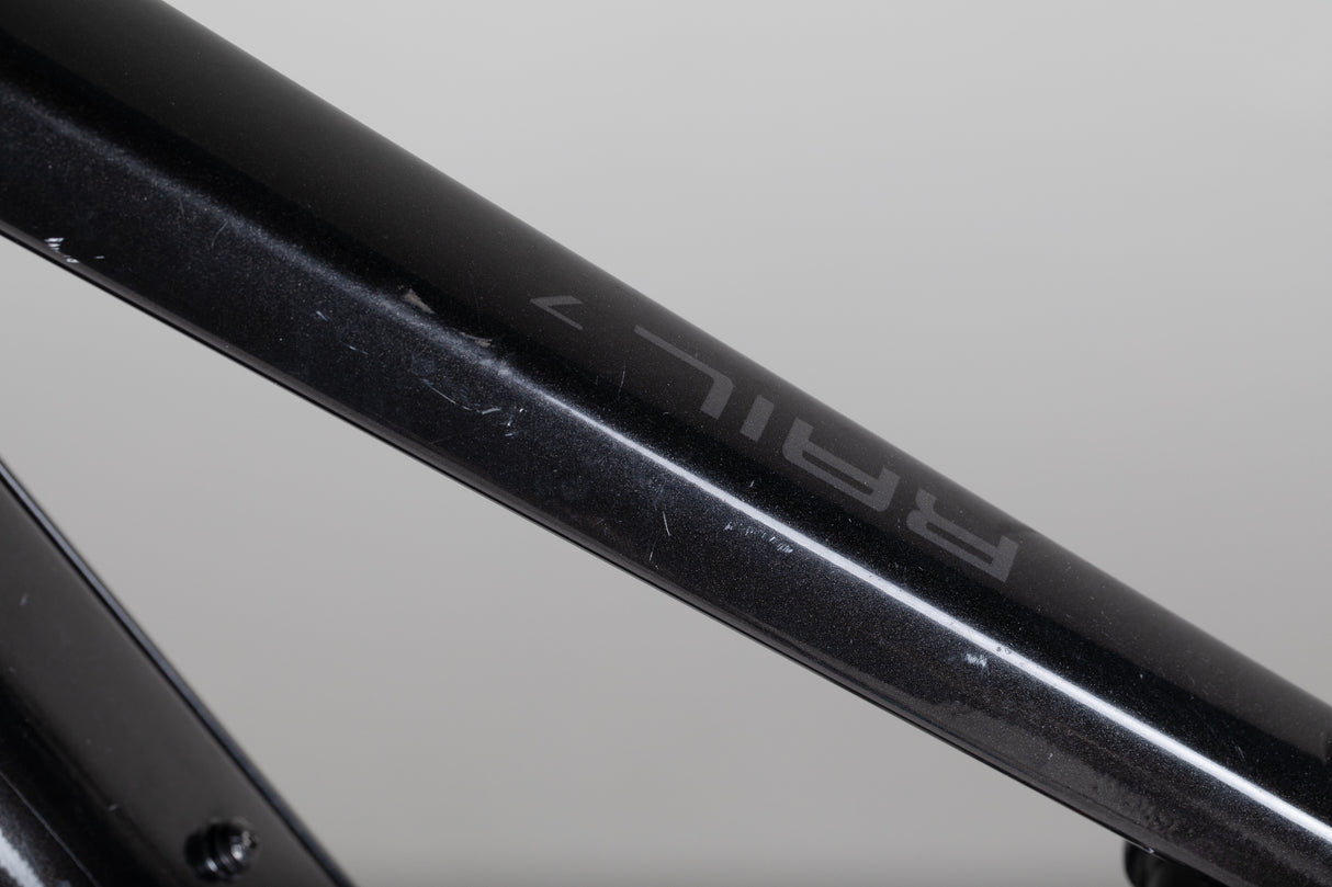 Trek Rail 7 - käytetty sähköpyörä 174-188 cm ajajalle