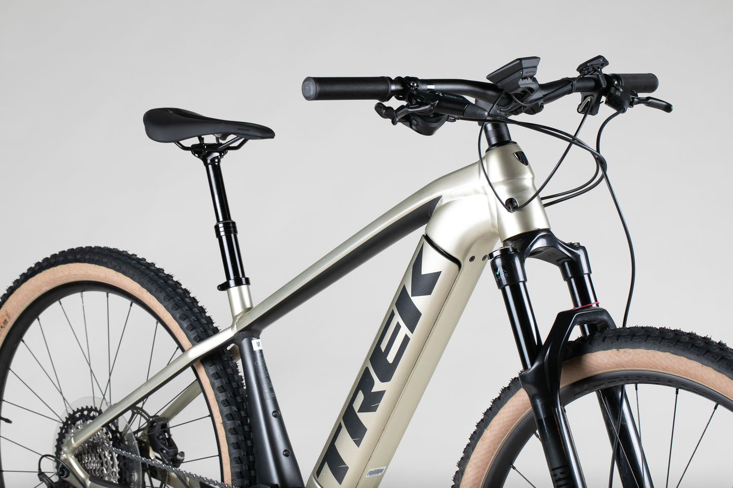 Trek Powerfly 7 Gen 4 - käytetty sähköpyörä 165-177 cm ajajalle