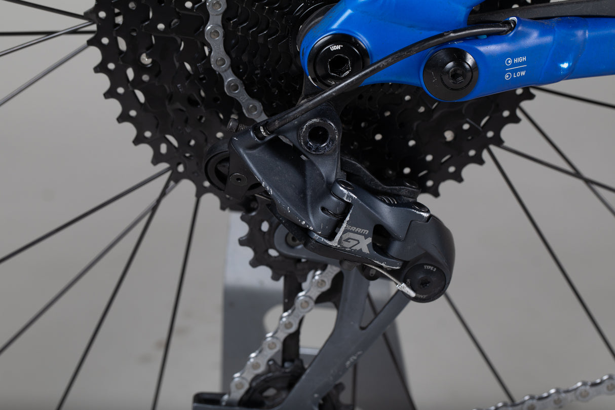 Specialized Turbo Levo Comp - käytetty sähköpyörä 188-203 cm ajajalle