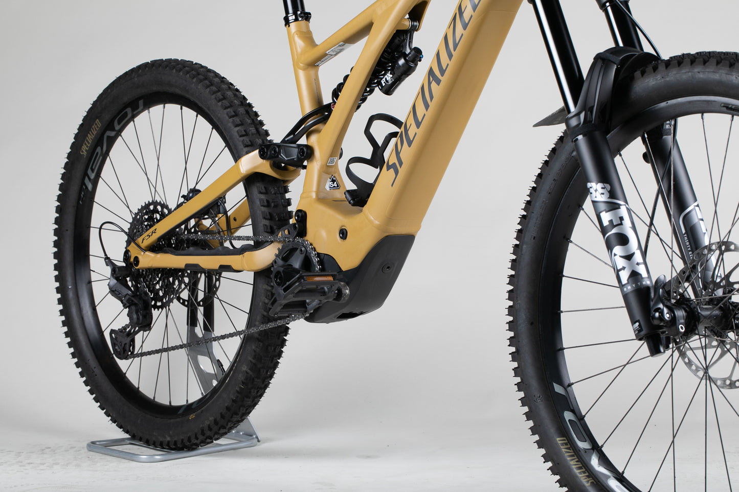 Specialized Turbo Kenevo Comp - käytetty sähköpyörä 173-188 cm ajajalle