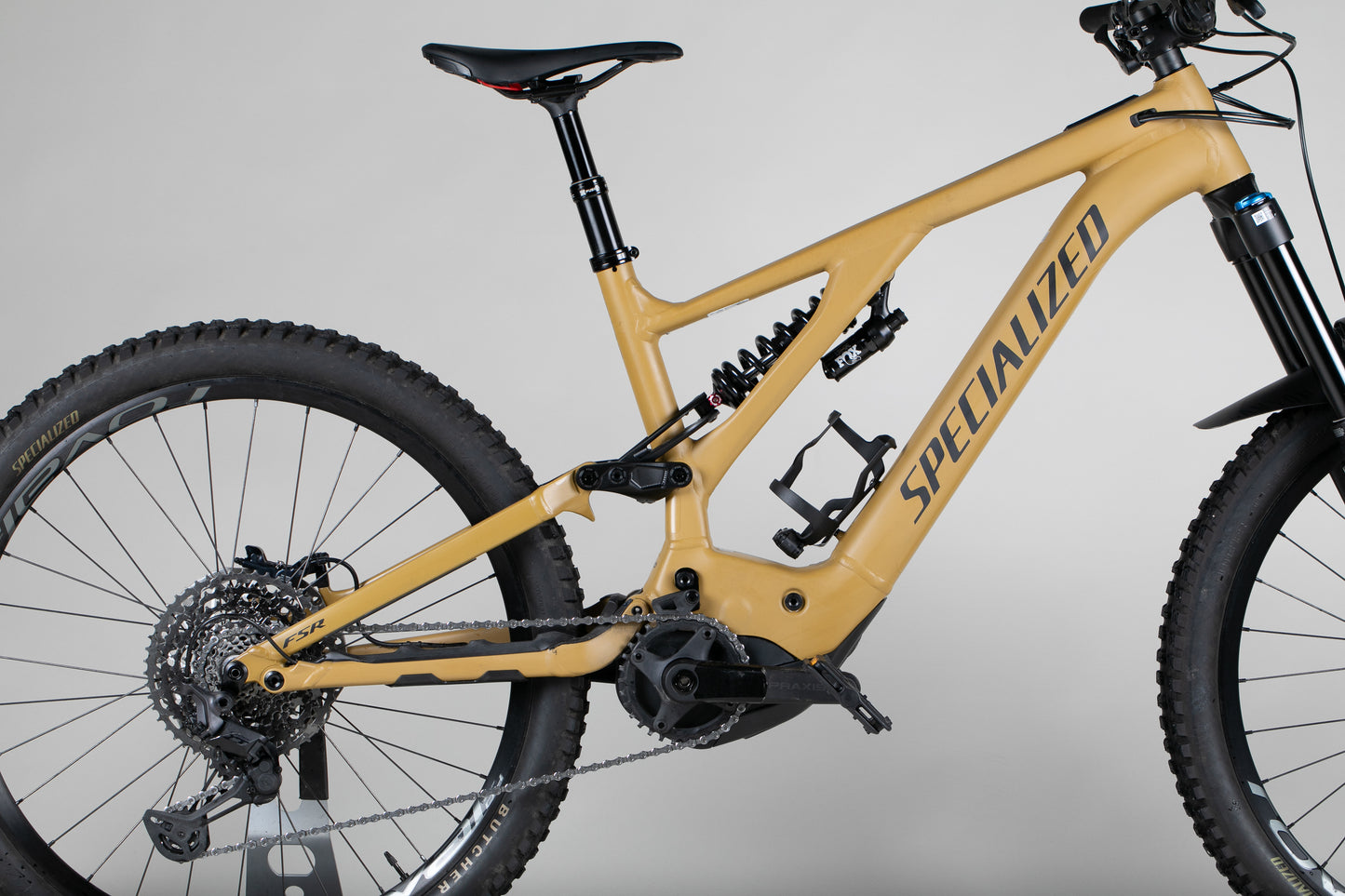 Specialized Turbo Kenevo Comp - käytetty sähköpyörä 173-188 cm ajajalle