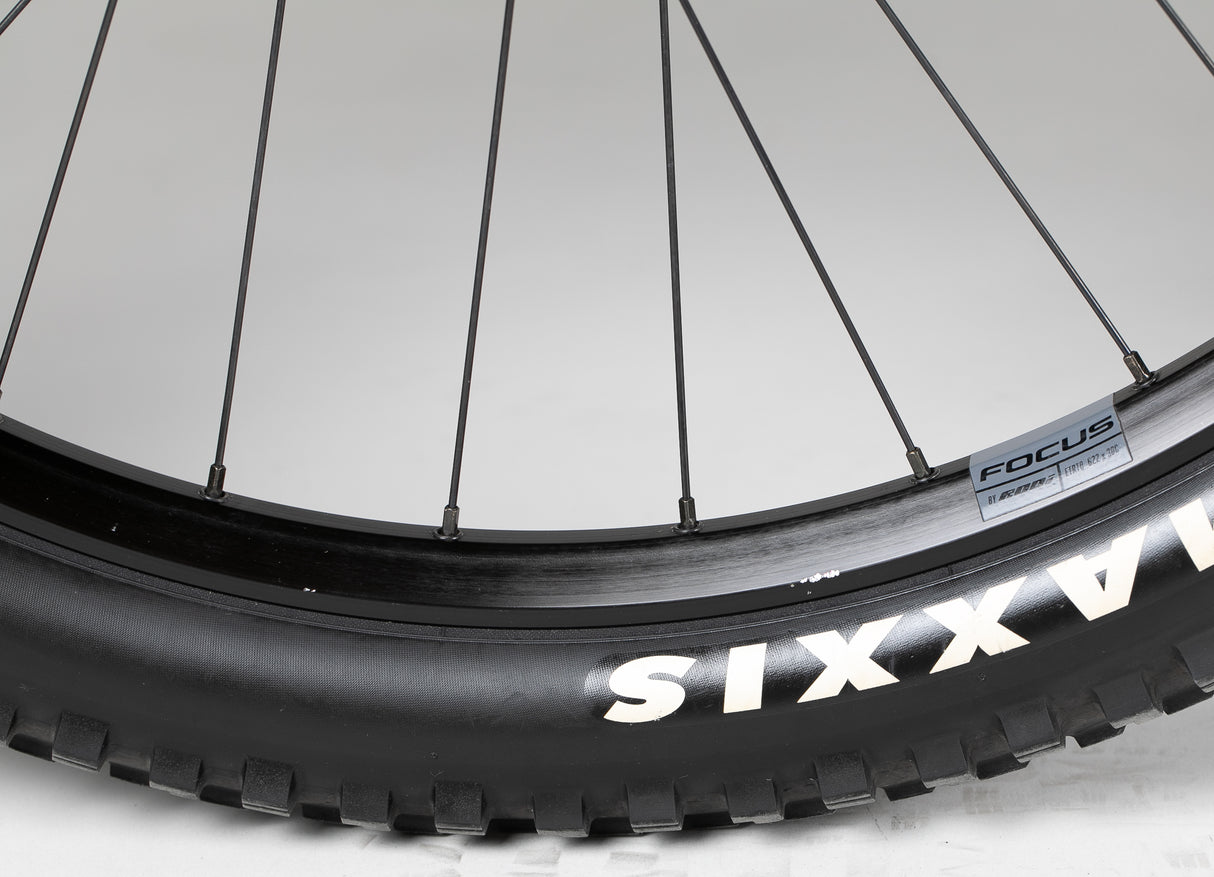 Focus Sam2 6.7 - käytetty sähköpyörä 175-185 cm ajajalle