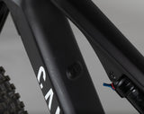 Canyon Spectral:ON CF 8.0 - käytetty sähköpyörä 171-184 cm ajajalle