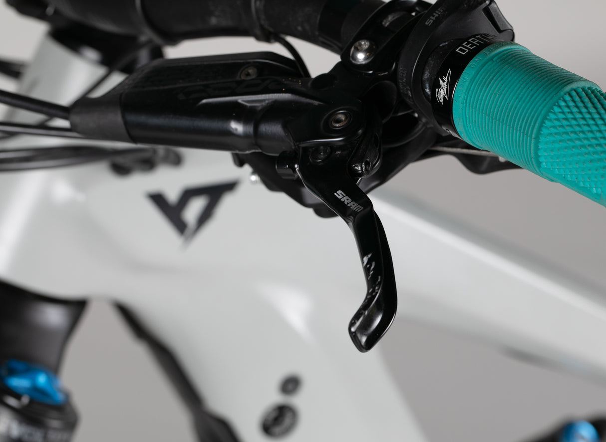 Yt Industries Decoy Shred Mx - käytetty sähköpyörä 154-165 cm ajajalle