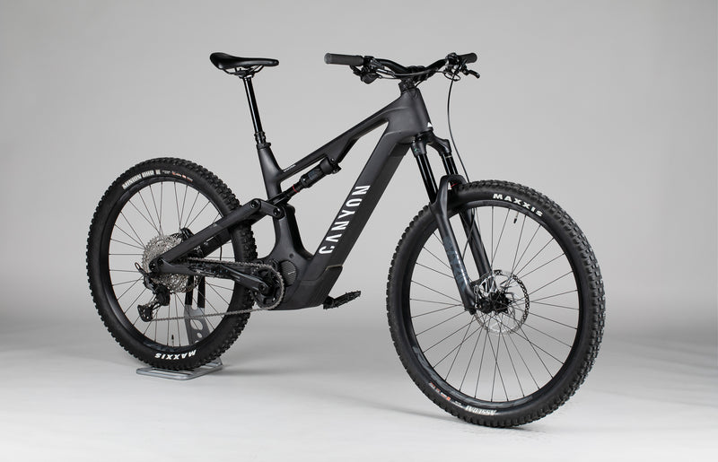 Canyon Spectral:On Cf 7 - käytetty sähköpyörä 177-187 cm ajajalle