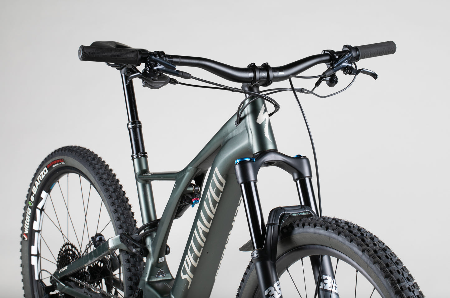 Specialized Turbo Levo - käytetty sähköpyörä 178-193 cm ajajalle