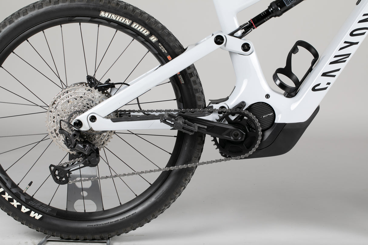 Canyon Spectral:On Cf 7 - käytetty sähköpyörä 186-198 cm ajajalle