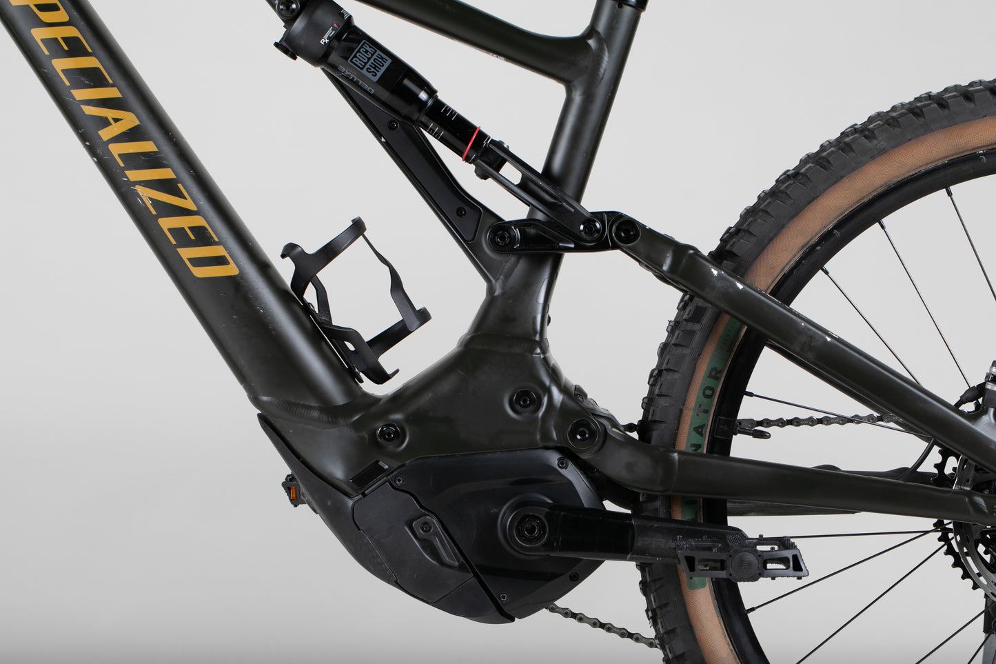 SPECIALIZED Turbo Levo Alloy - käytetty sähköpyörä 178-193 cm ajajalle