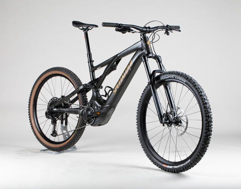 SPECIALIZED Turbo Levo Alloy - käytetty sähköpyörä 178-193 cm ajajalle