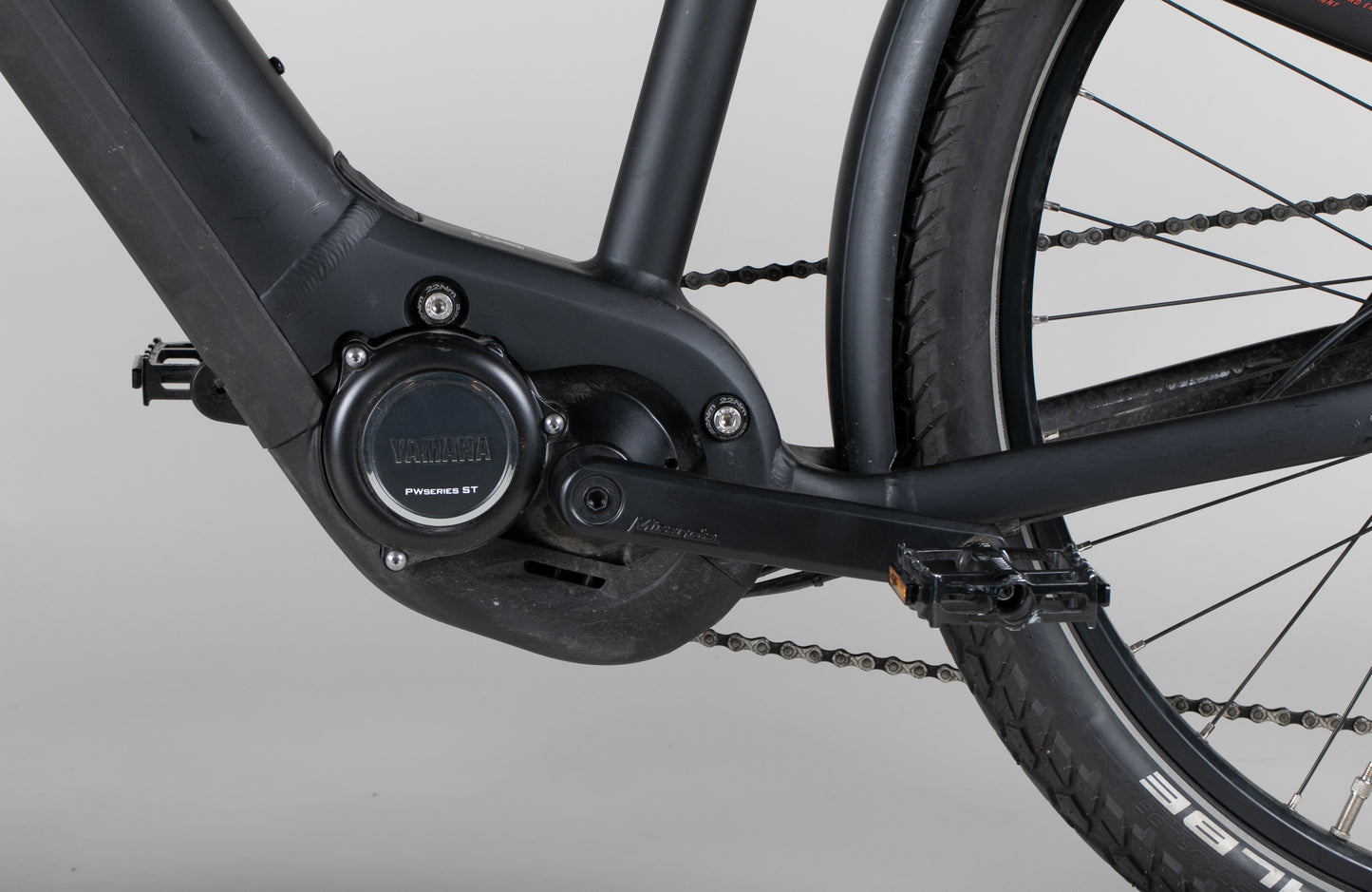 Haibike Trekking 6 High - käytetty sähköpyörä 170-180 cm ajajalle