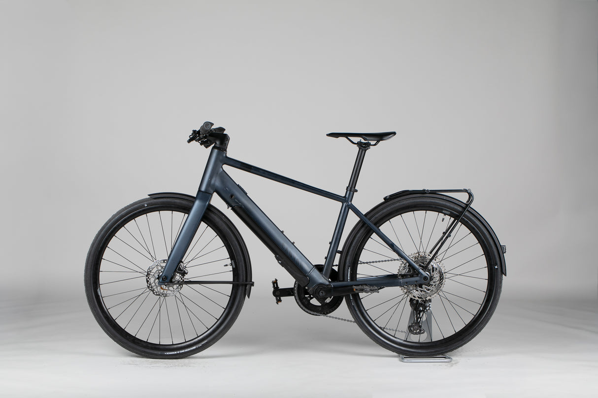 Canyon Commuter:On 7 - käytetty sähköpyörä 168-181 cm ajajalle