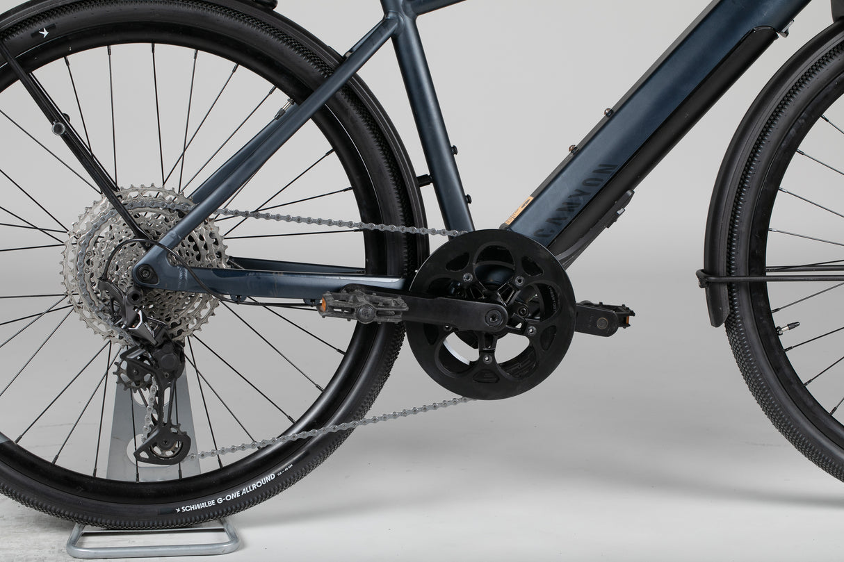 Canyon Commuter:On 7 - käytetty sähköpyörä 168-181 cm ajajalle