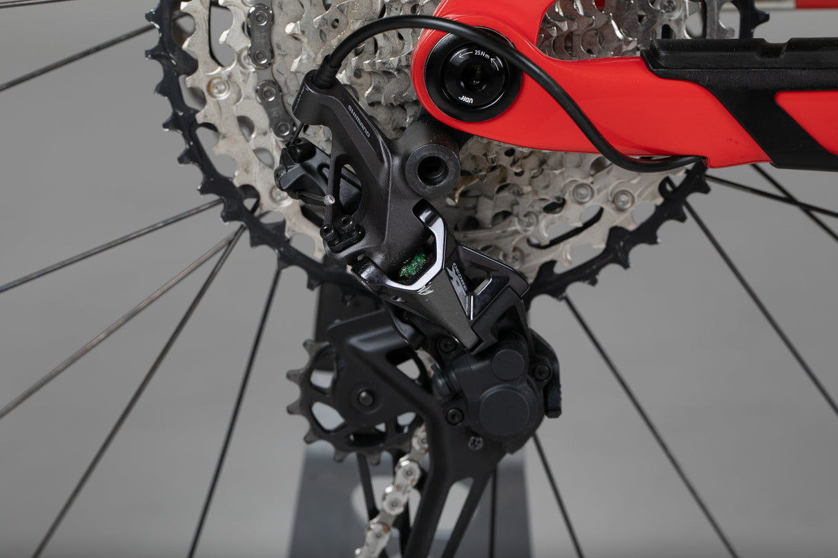 Trek Fuel Exe 9.7 - käytetty sähköpyörä 177-188 cm ajajalle