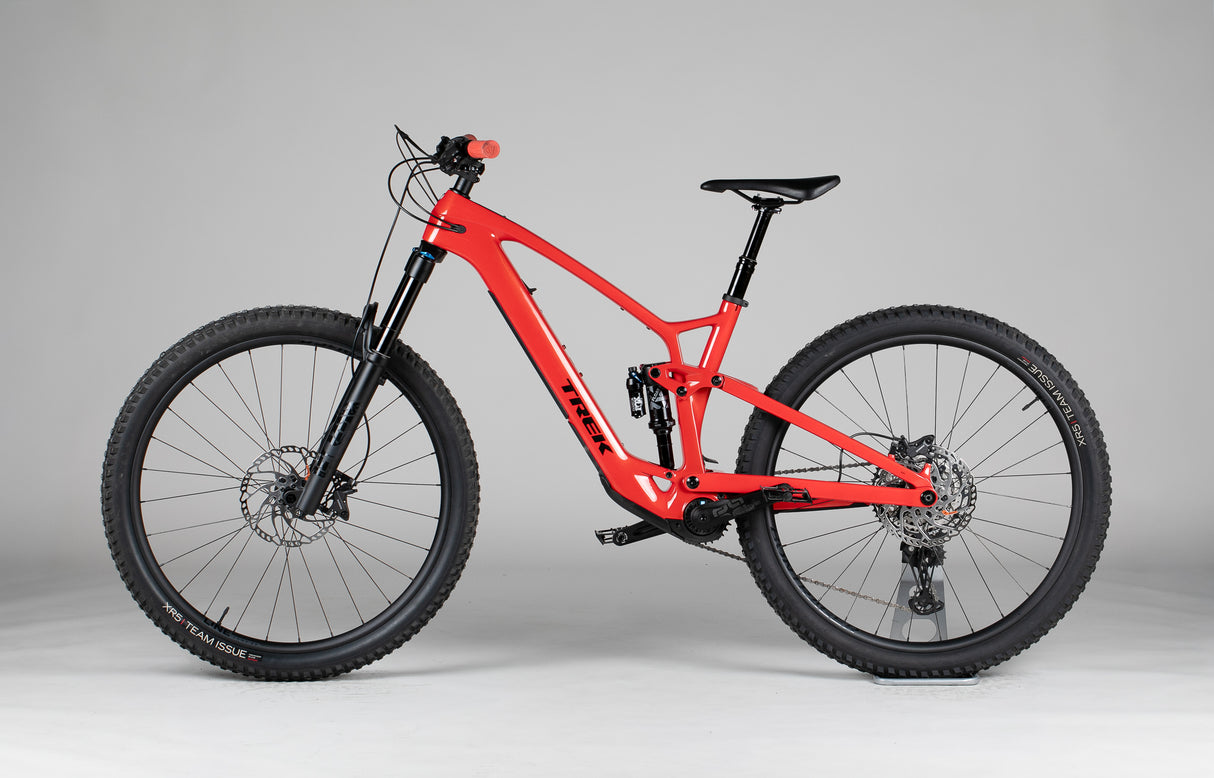 Trek Fuel Exe 9.7 - käytetty sähköpyörä 177-188 cm ajajalle