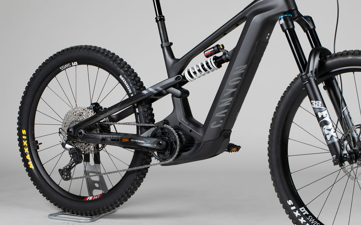 Canyon Strive:On Cfr Underdog - käytetty sähköpyörä 167-177 cm ajajalle