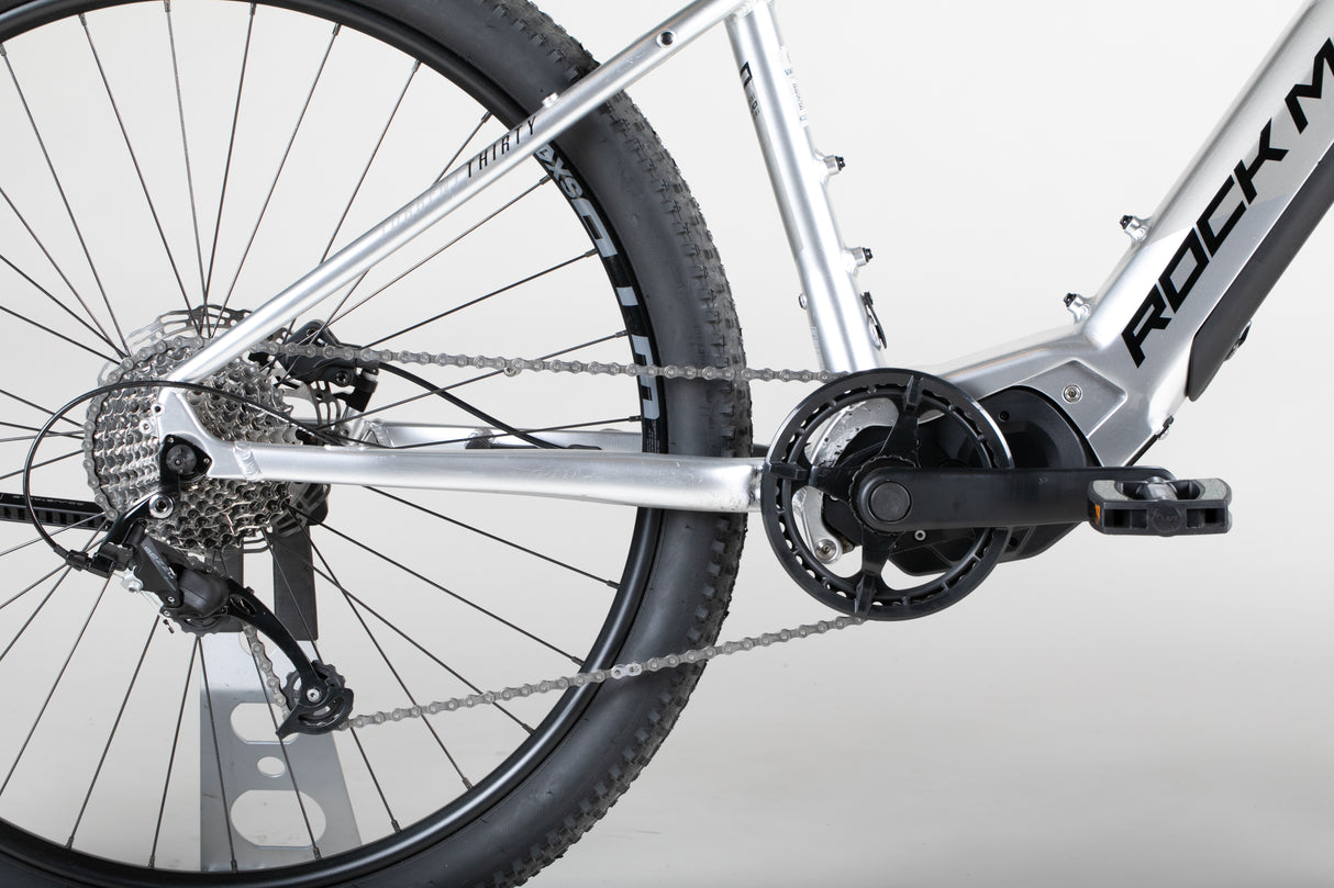 Rock Machine Torrent e30 - käytetty sähköpyörä 170-185 cm ajajalle